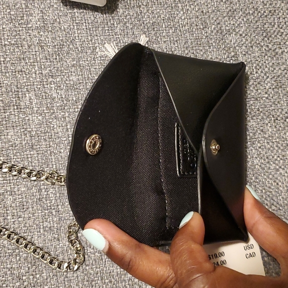 Mini Crossbody Bags (Black & White) - Picture 6 of 6